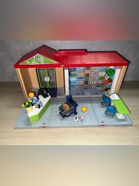 Playmobil Take Along Supermarket Grocery Store Carry Case #5410 with Accessories